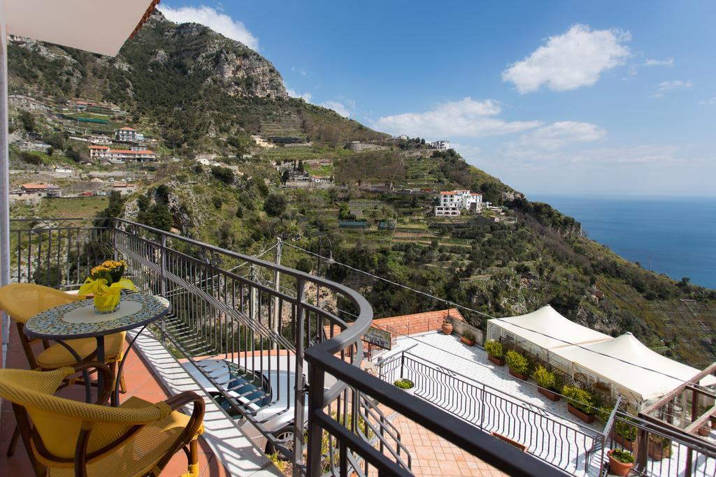 Отель Fico D'India Relais Фуроре Номер фото