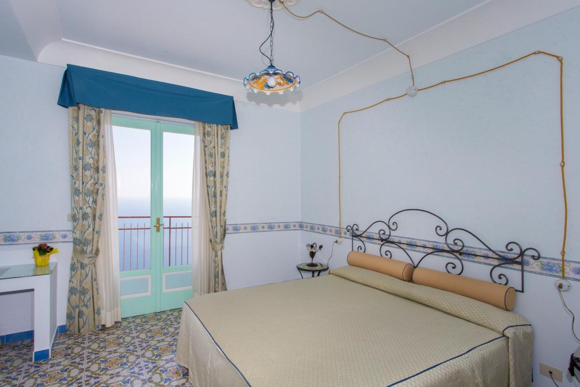 Отель Fico D'India Relais Фуроре Номер фото