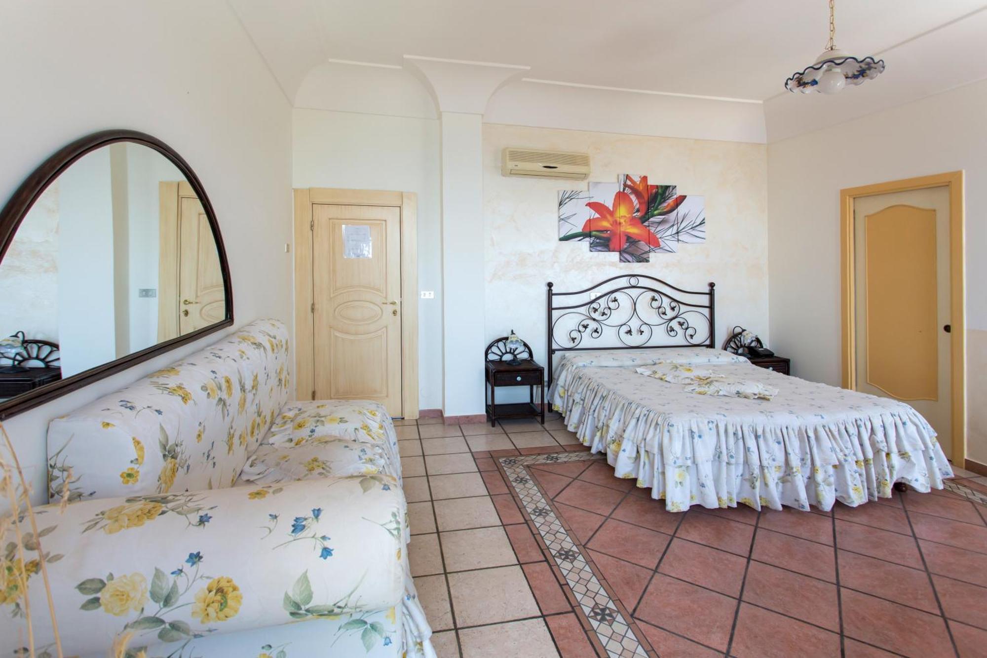 Отель Fico D'India Relais Фуроре Номер фото